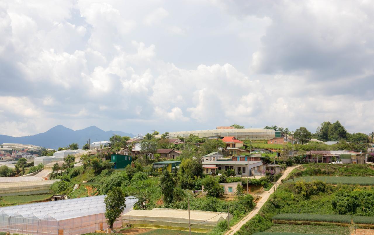 Akina House Hotell Dalat Exteriör bild